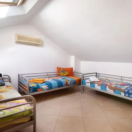 Ideal Villa
