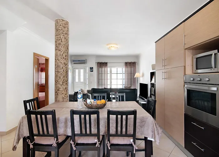 Ideal Villa *